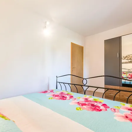 Apartamento By The Sea Baska, Krk - 22412 Baška