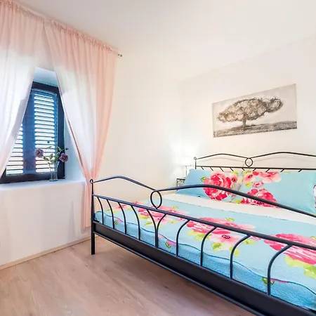 Apartamento By The Sea Baska, Krk - 22412 *